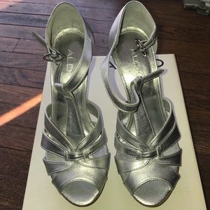 ALDO Frowill Silver Heel TStrap